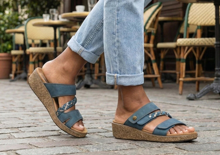 Carrie – Élégance fraîche dans un bleu stylé
