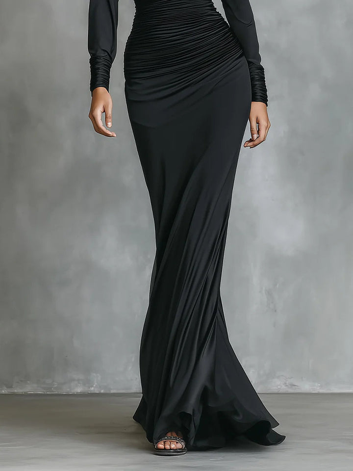 Célina™ | Robe Maxi Satin à Épaule Dénudée en Noir