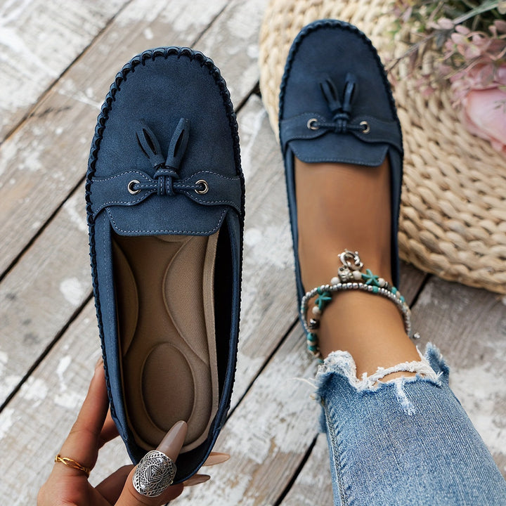 Nadine - Mocassins classiques avec détail à pompons